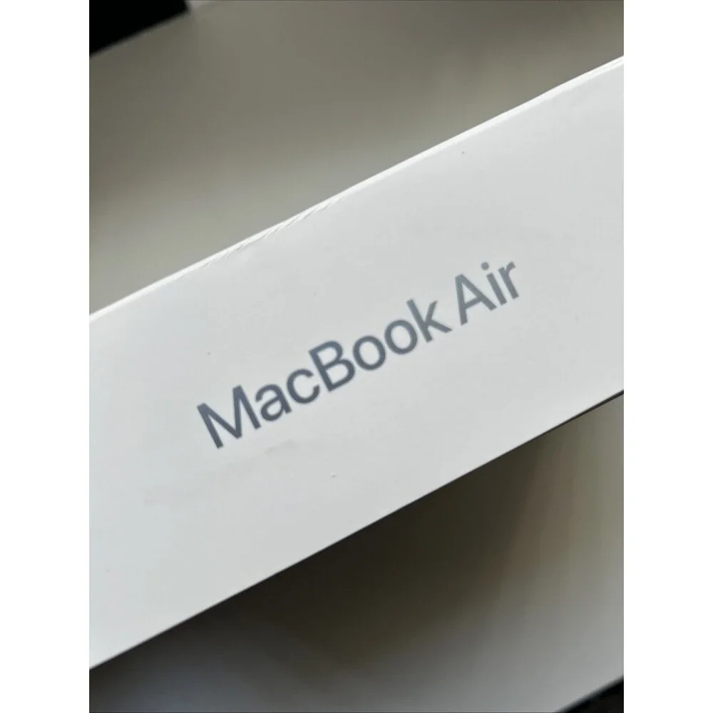 Original Empty Retail Box for Apple 13